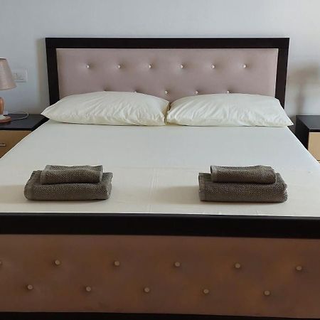 Apartment Tinka In Saranda 외부 사진